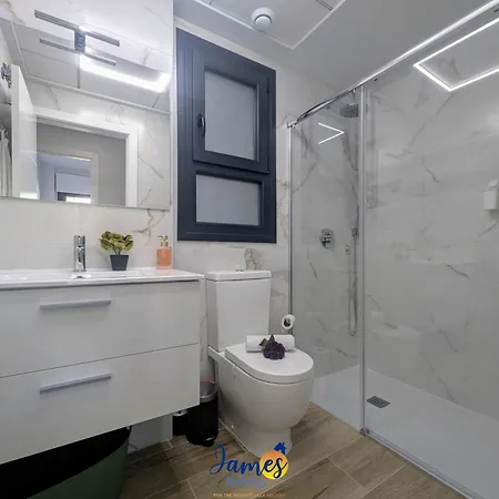 Chic 2 Bedroom With Comunal Pool Vm75 شقة