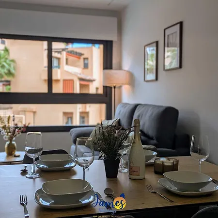 Chic 2 Bedroom With Comunal Pool Vm75 *