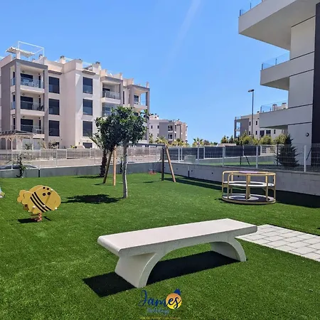 Chic 2 Bedroom With Comunal Pool Vm75 *