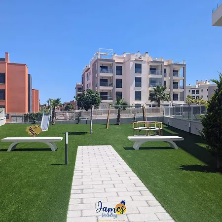 Chic 2 Bedroom With Comunal Pool Vm75 Appartement *